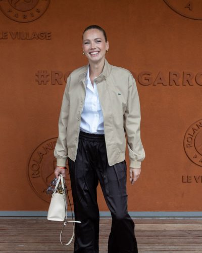 Amandine Petit photo image 4