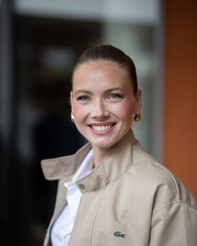 Amandine Petit photo image 5