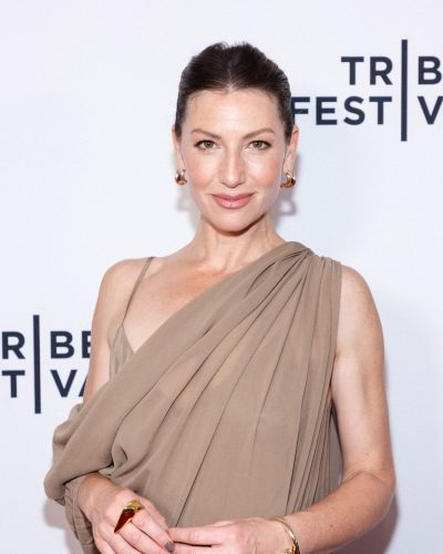 Ari Graynor photo image 4