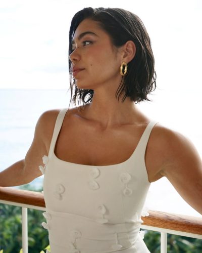 Aulii Carvalho photo image 5