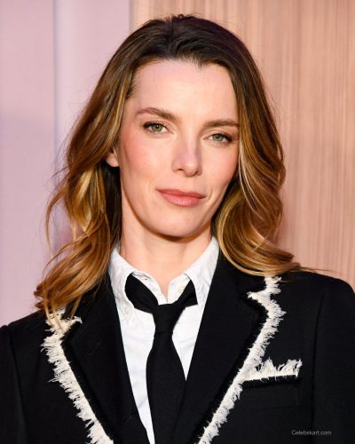 Betty Gilpin at Office Romance Premiere image 3