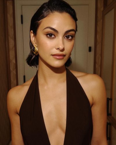 Camila Mendes photo image 5