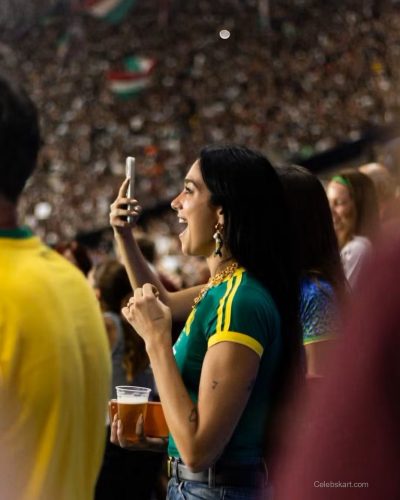 Dua Lipa photo image 5