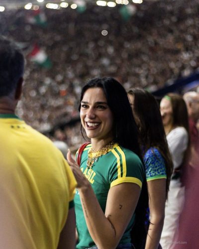Dua Lipa photo image 6