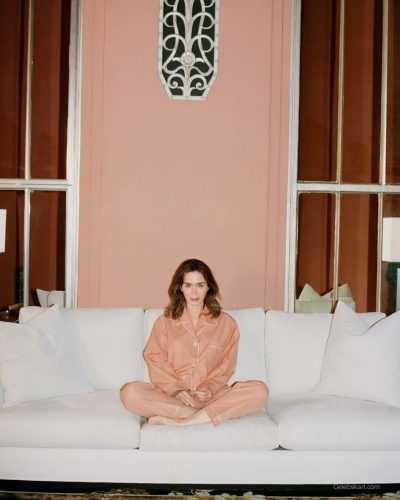 Emily Blunt photo image 2