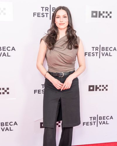 Grace Caroline Currey Dazzles At The Leader Premiere In New York 2026