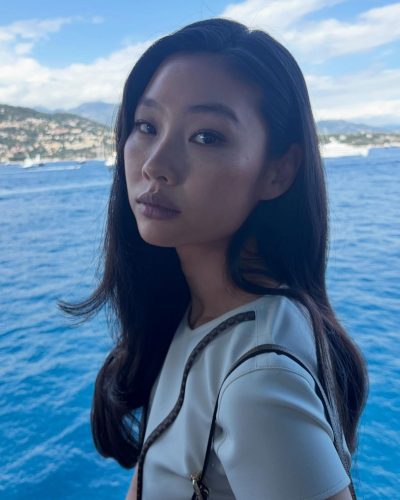 Hoyeon Jung photo image 2