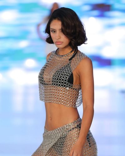 Isa Ludena photo image 4