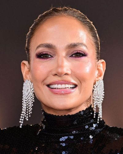 Jennifer Lopez at Office Romance Premiere image 3