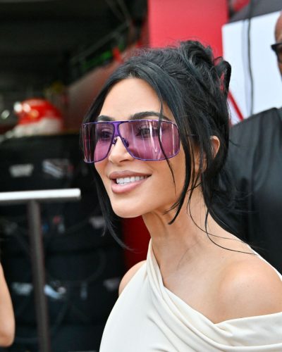 Kim Kardashian Khloe Kardashian photo image 5