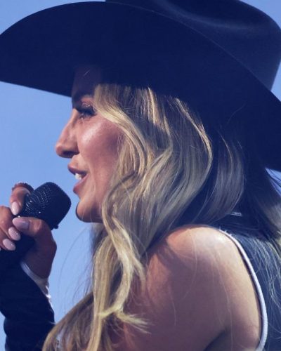 Lainey Wilson at ACM Awards image 3