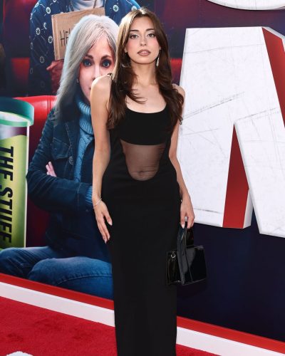 Lea Mertinez at Scary Movie Premiere image 3