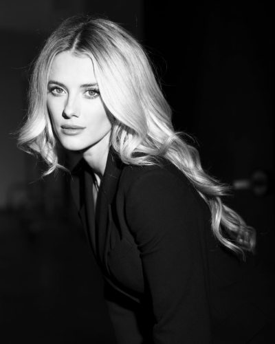 Lindsay Brewer photo image 6