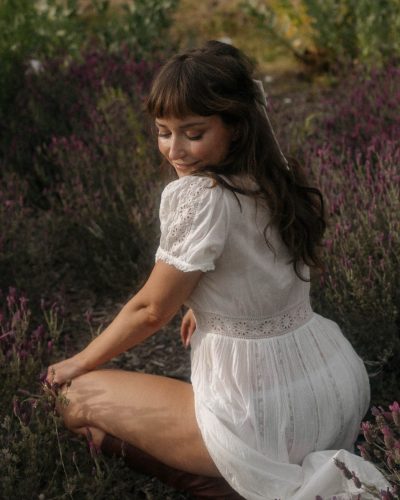 Milana Vayntrub photo image 5