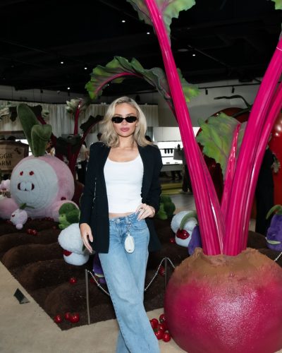 Natalie Alyn Lind photo