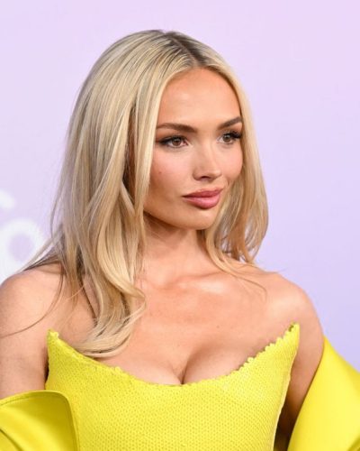 Natalie Alyn Lind at The 52nd American Music Awards image 4