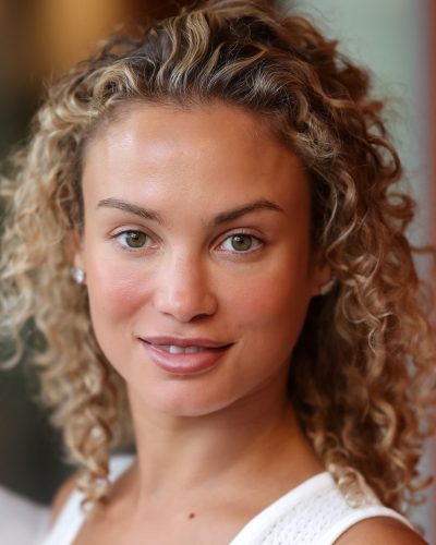 Rose Bertram photo image 3