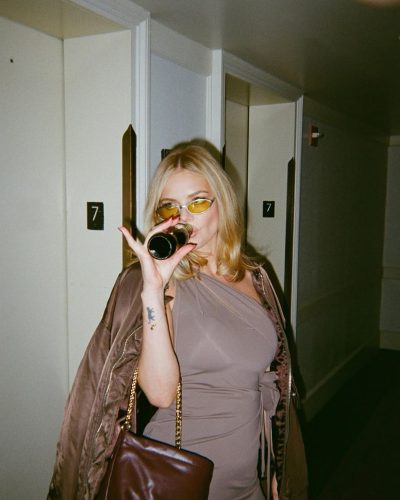 Samara Weaving photo image 6