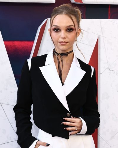 Savannah Lee Nassif at Scary Movie Premiere image 5