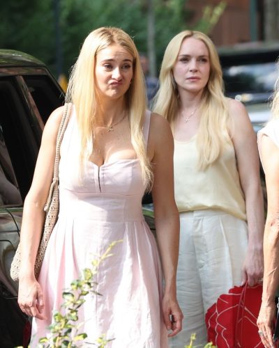 Shailene Woodley Lindsay Lohan photo image 5