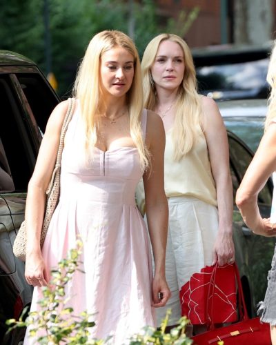 Shailene Woodley Lindsay Lohan photo image 6