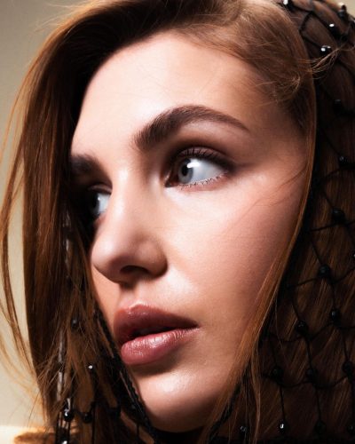 Sophie Nelisse photo image 5