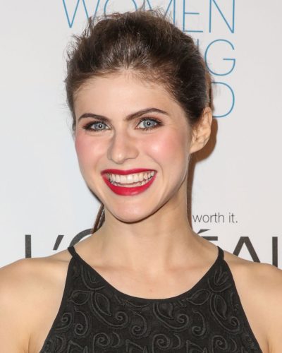 Alexandra Daddario photo image 4