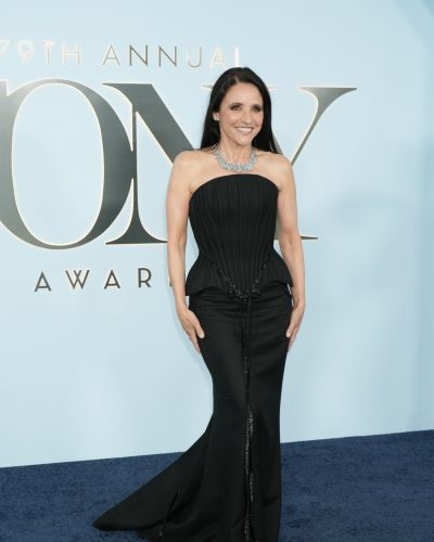 Julia Louis-Dreyfus at 79Th Annual Tony Awards in New York City June 2026 - Photo 2