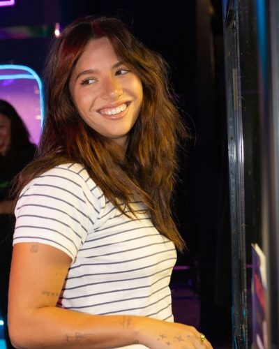 Mackenzie Ziegler at Los Angeles Pizza Planet Pop Up June 2026 - Photo 4