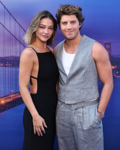 Madelyn Cline at the Premiere of Voicemails for Isabelle in LA June 2026 - Photo 5