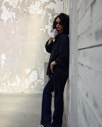 Nazanin Mandi photo image 2