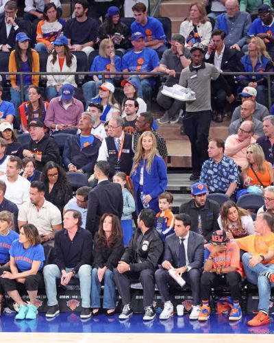 Sydney Sweeney at New York Knicks Vs San Antonio Spurs Game 4 2026 - Photo 4