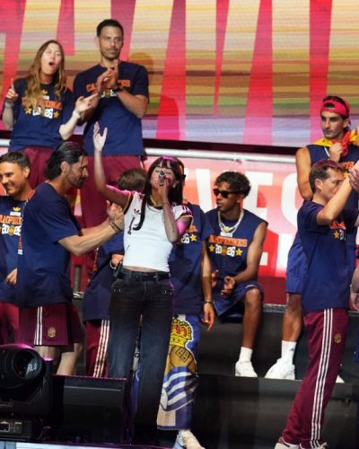 Aitana Ocaa Performs at World Cup Celebration in Madrid July 2026 - Photo 3