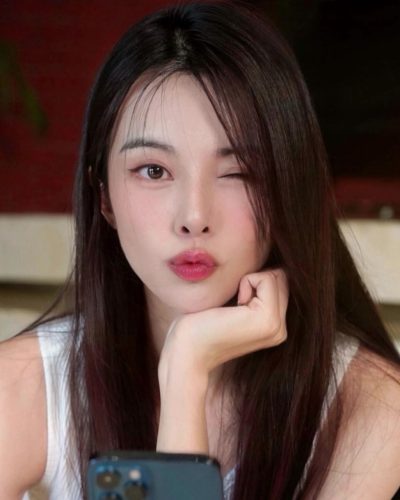 Cathryn Li - Instagram Photos May 2026 - Photo 3