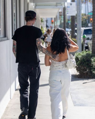Demi Lovato and Jordan Lutes Shopping at Alo in Beverly Hills July 2026 - Photo 4