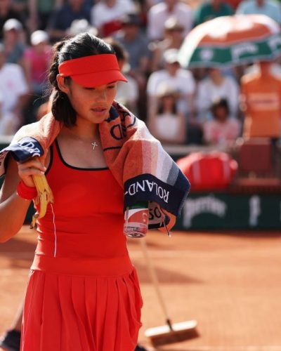 Emma Raducanu at French Open First Round in Paris May 2026 - Photo 2