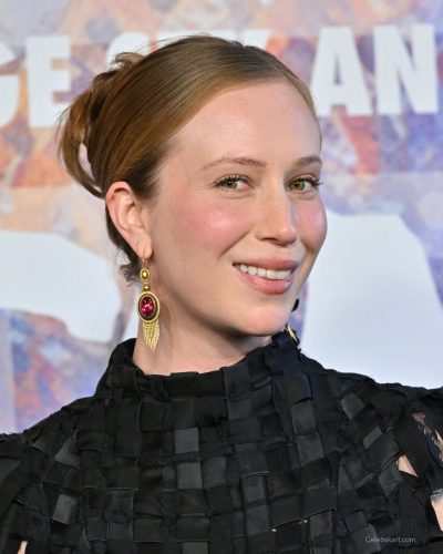 Hannah Einbinder at the Camp Miasma Premiere at Dga Theater Complex 2026 - Photo 6