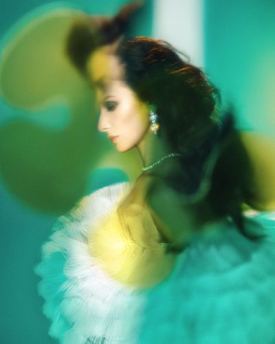 Indira Varma for Schon in Switzerland November 2023 - Photo 6