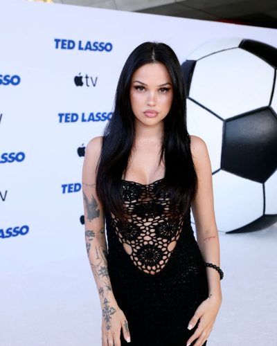 Maggie Lindemann at Ted LAsso Season 4 Premiere in Los Angeles 2026 - Photo 3