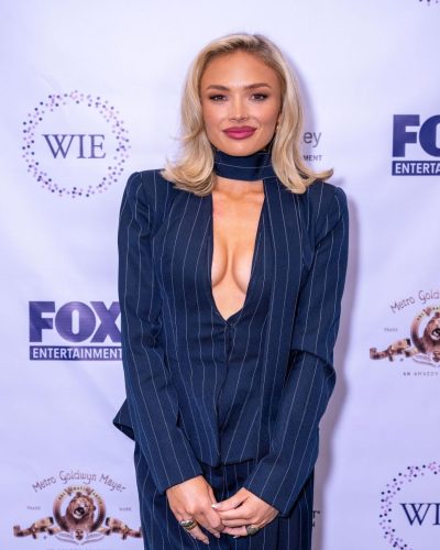 Natalie Alyn Lind at 2026 Women in Entertainment Summit Los Angeles - Photo 2