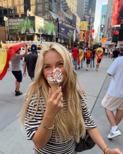 Pressley Hoshbach - Instagram Photos July 2026
