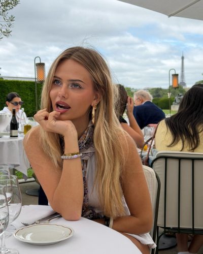 Sara Crumbleleg - Instagram Photos June 2026
