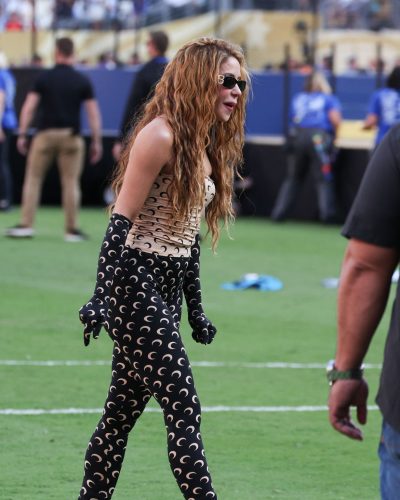 Shakira Celebrates Spain Victory Over Argentina at Fifa World Cup Final 2026 - Photo 4