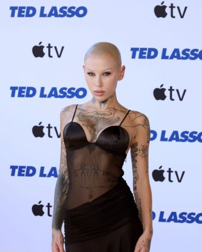 Siiickbrain at Ted LAsso Season 4 Premiere in Los Angeles 2026 - Photo 4