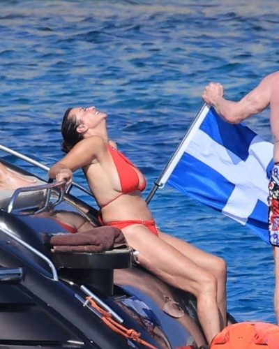 Stephanie Mcmahon in Bikini Enjoying a Boat Trip Around Mykonos 2026 - Photo 3