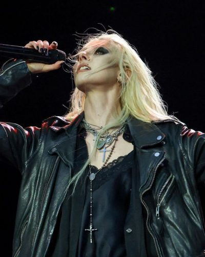 Taylor Momsen Performs at Power Up Tour in LAs Vegas August 2026 - Photo 3