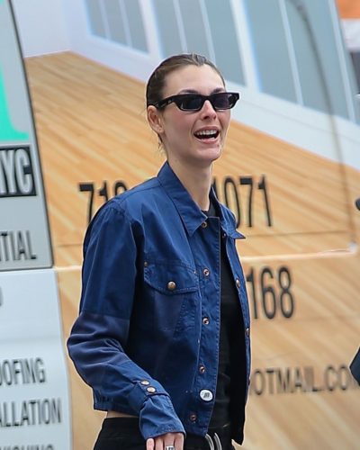 Vittoria Ceretti Departs Sant Ambroeus Restaurant in New York City April 2026 - Photo 6