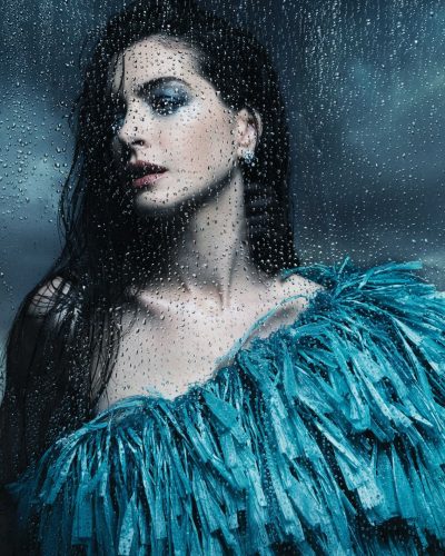 Anne Hathaway for Elle USA Summer 2026 - Photo 2