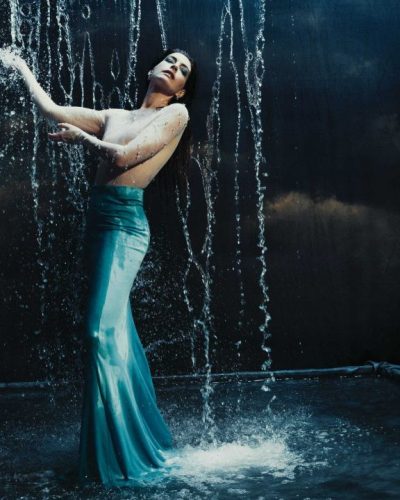 Anne Hathaway for Elle USA Summer 2026 - Photo 4