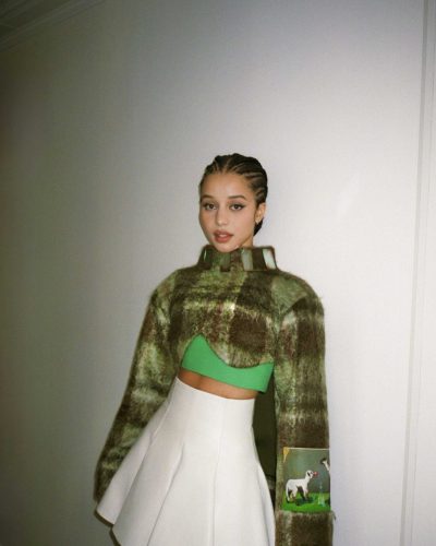 Chase Infiniti for Elle USALouis Vuitton Cruise 2027 Show May 2026 - Photo 6